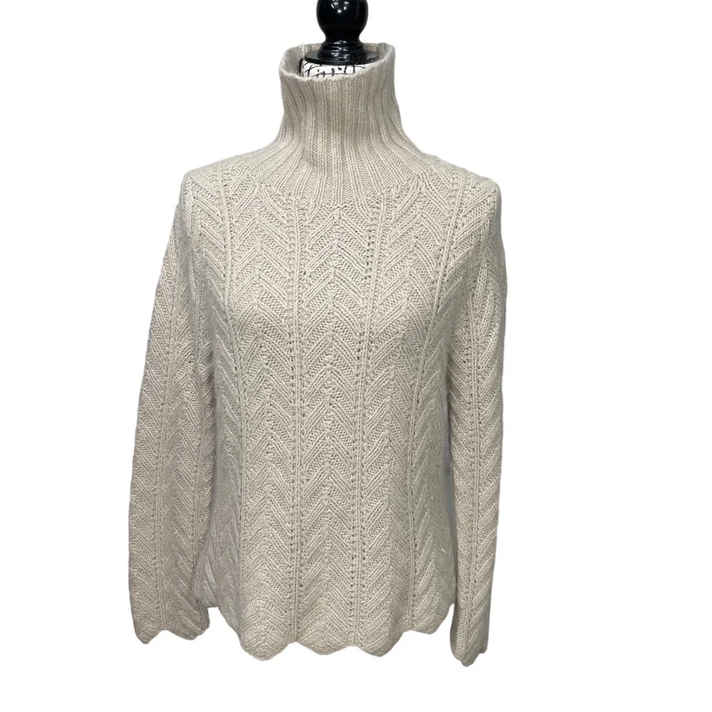 Deane & White Ramie/Angora Thick Knit Cream Soft Sweater Size Medium